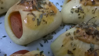 Enroladinho de salsicha assado fácil