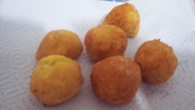 Bolinho de batata e queijo