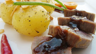 Carne de sol e batatas sauté com ervas