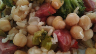 Risoto com calabresa e grão de bico
