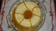 Mousse de jaca com calda de laranja
