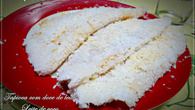 Tapioca com molho de salsicha no forno