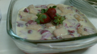 Sobremesa com gelatina de morango