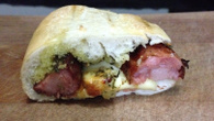 Salsipão gourmet (pão com salsichão)