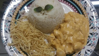 Strogonoff de frango da família Meneguini