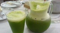 Suco verde refrescante