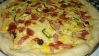 Pizza portuguesa com borda de catupiry by Neneli