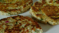 Hambúrguer de frango recheado