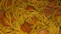 Macarrão rápido de salsicha