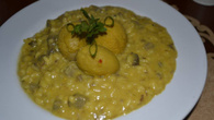 Risoto de pequi com cubinhos de carne de sol