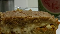 Torta integral com recheio de cenoura e queijo branco
