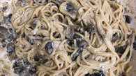 Macarrão com molho de cogumelos