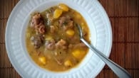 Caldo de mandioca com costela bovina