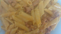 Macarrão Mini Penne com calabresa na panela da pressão