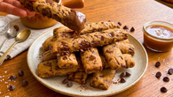 Palitos de cookie com gotas de chocolate: perfeitos para mergulhar no creme de avelã