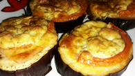 Berinjela gratinada com molho cremoso de gorgonzola