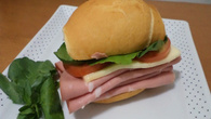 Lanche de presunto/mortadela da turma do Chaves