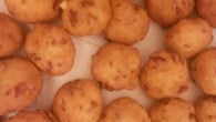 Bolinho de Frango, Calabresa e Parmesão