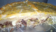 Torta de massa podre com recheio de carne