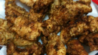 Bananinhas de frango empanado com alho e orégano