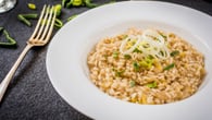 Risoto de alho-poró com filé mignon ao creme de queijo
