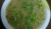 Caldo de mandioca com carne moída