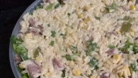 Arroz cremoso com linguiça, alho e ervas