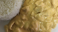 Estrogonofe de frango com vinho branco