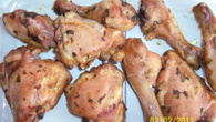 Coxas e sobrecoxas assadas em tempero especial