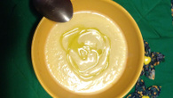 Sopa de couve-flor com alho-poró