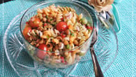 Salada de macarrão com lentilhas