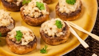 Cogumelos recheados na air fryer com risoto de limão