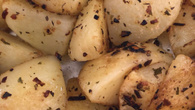 Batatas coradas com chimichurri