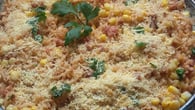 Arroz de panela de pressão com calabresa