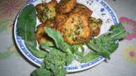 Bolinho de arroz com brócolis