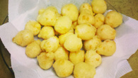 Bolinhas de queijo fritas