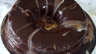 Bolo de chocolate com recheio de Leite Ninho