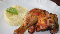 Coxa e sobrecoxa de frango com cerveja