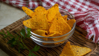 Doritos de arroz muito crocante e saboroso perfeito para aproveitar as sobras