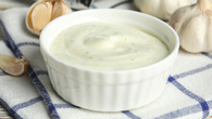 Molho de alho de creme de leite