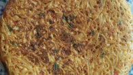Torta de sardinha com macarrão fácil
