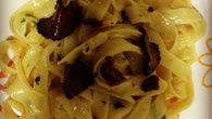 Macarrão com trufas negras