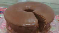 Bolo de abobrinha com coco e chocolate