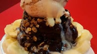 Sorvete de chocolate caseiro rápido e fácil