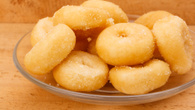 Rosquinha de leite condensado simples e fácil.