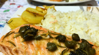 Salmão com alcaparras