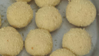 Pão de queijo empanado