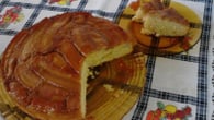 Bolo de banana caramelizada