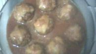 Almôndegas recheadas à parmegiana