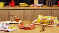 Pão com banana e queijo